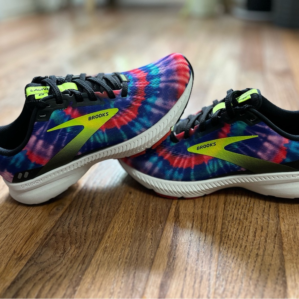Brooks Launch 8 Multicolor Running Shoes Women’s size 6.5 Excellent Condition!